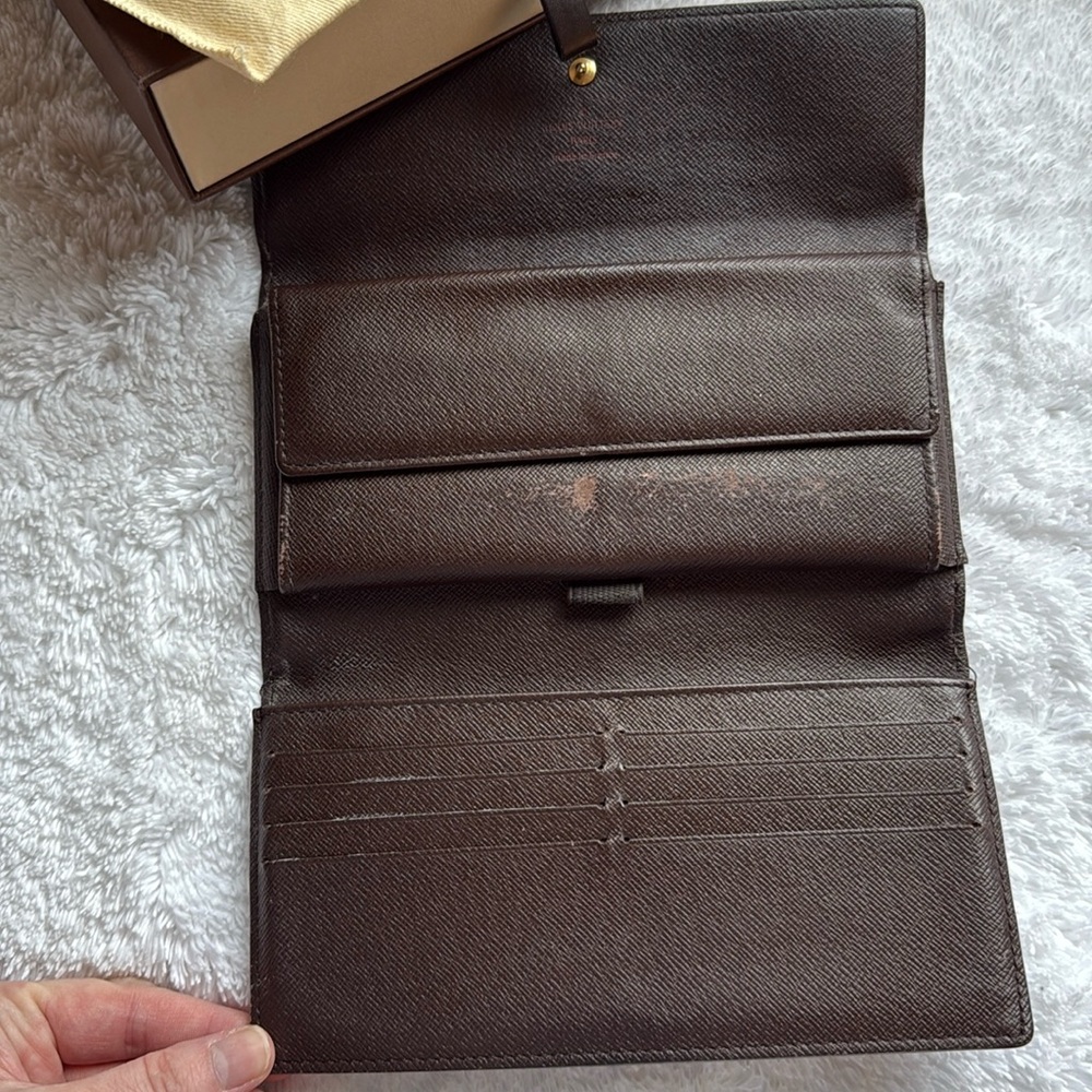 Louis Vuitton Damier International Trifold Long Wallet - Picture 7 of 15